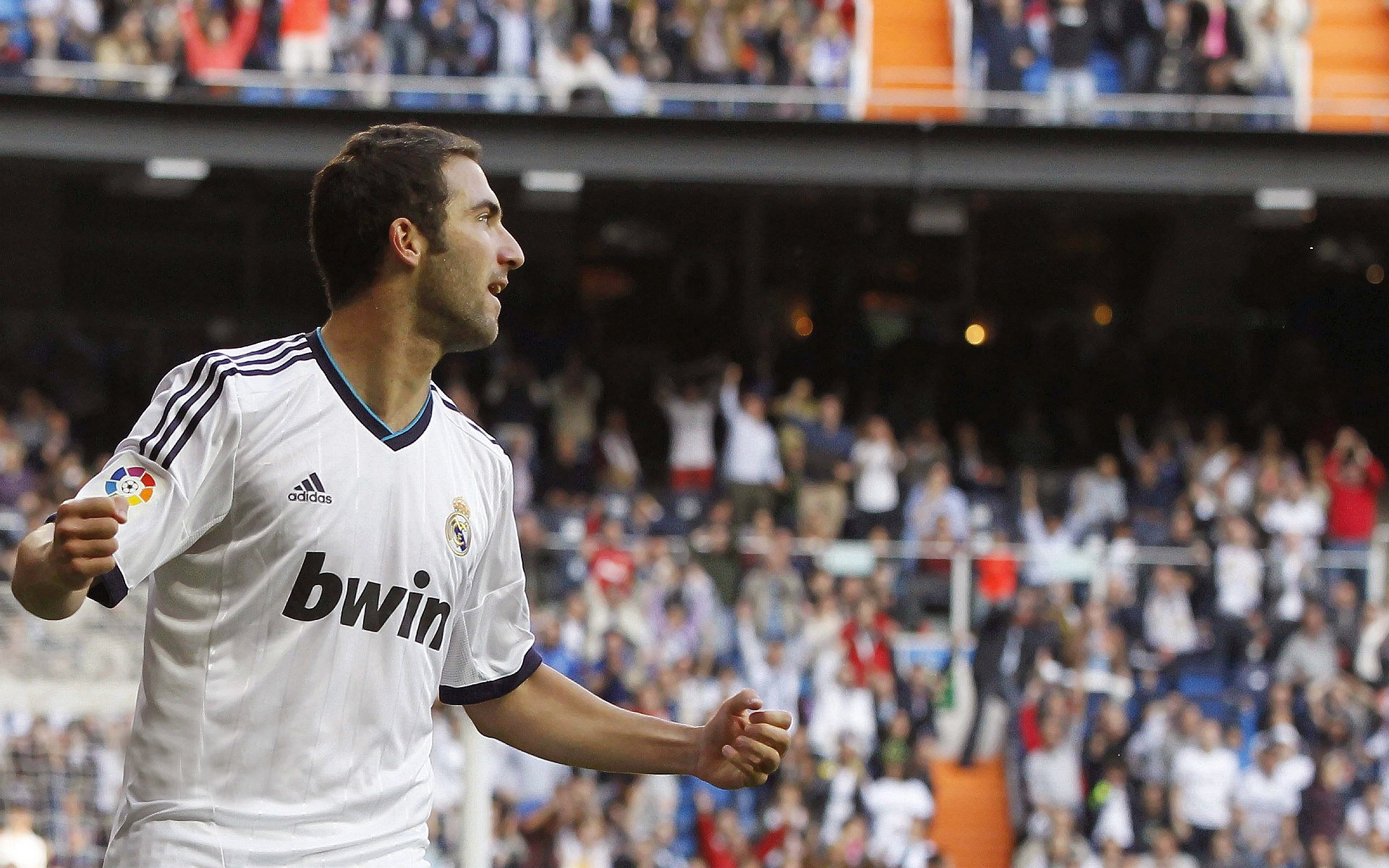 健身房数量增加，满足大众需求，健身房的市场容量及市场占有率