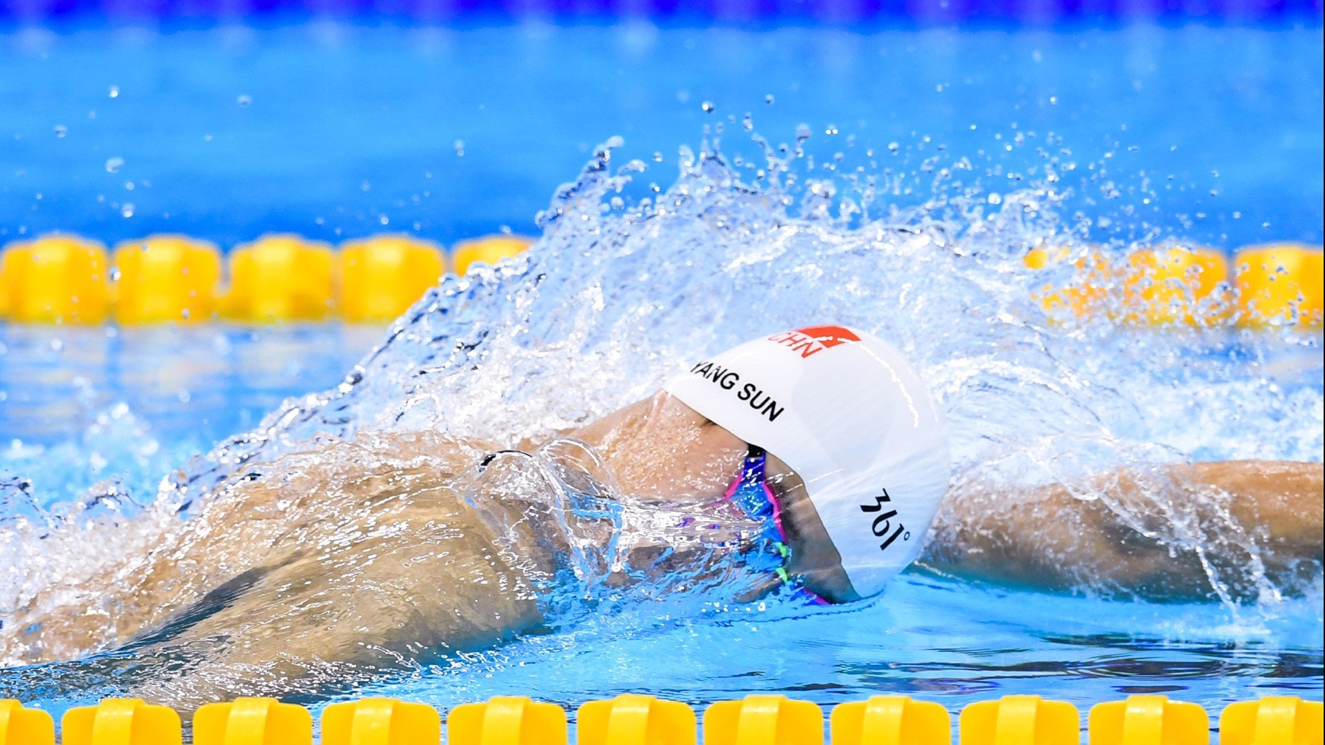 青少年“篮球+科普”趣味体验日在南京广泛展开，推广运动知识，青少年篮球训练小游戏